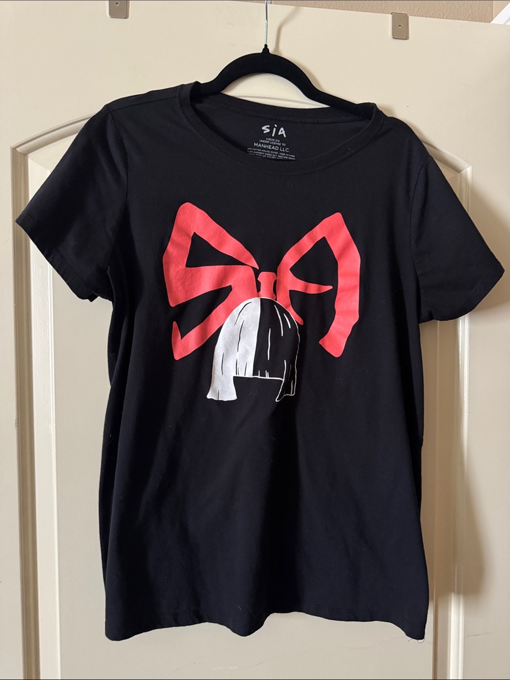 torrid SIA Black Tee with Red Bow and White Accent Graphic 14